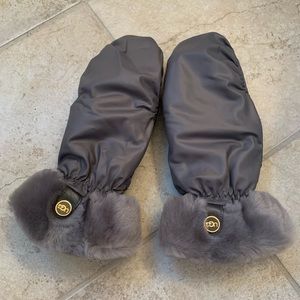 Ugg Mittens